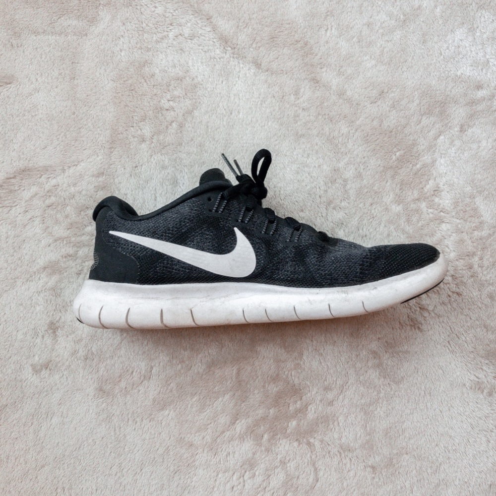 Black Nike Free Run Athletic Shoes